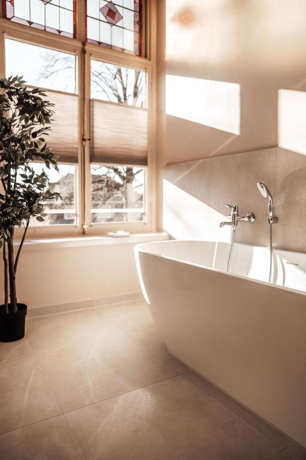 Hotel Bij Jacob Enschede Bagian luar foto