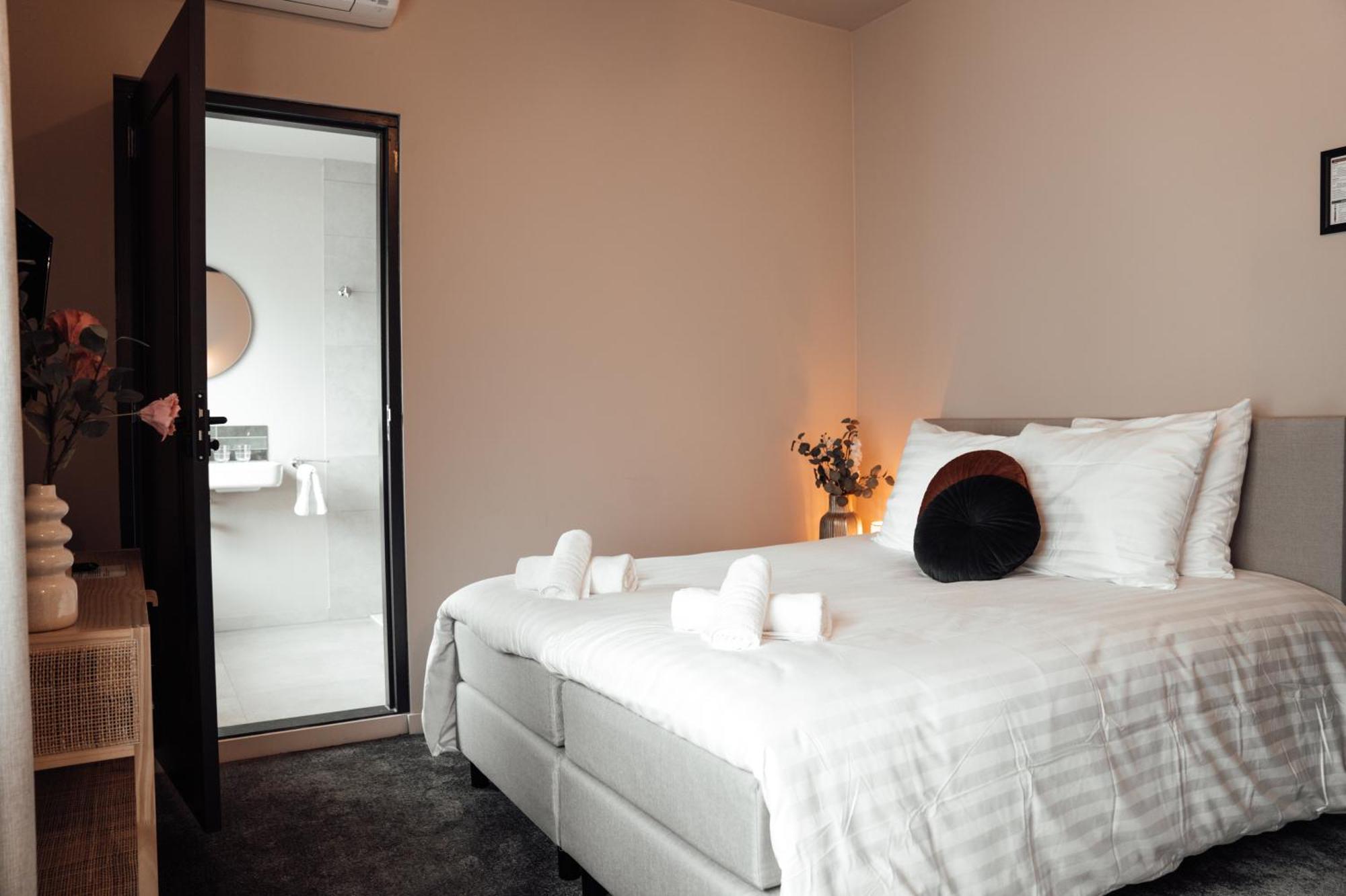 Hotel Bij Jacob Enschede Bagian luar foto